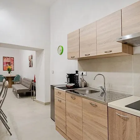Basile House 公寓